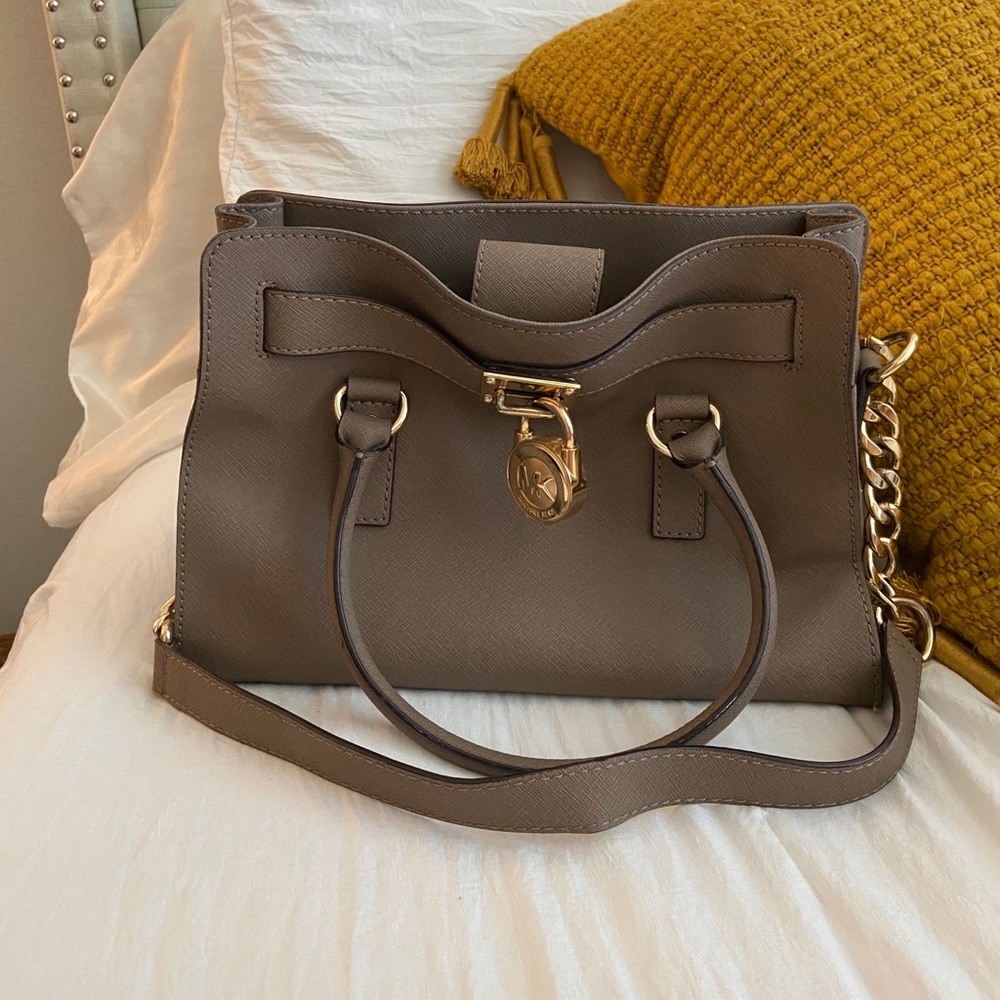 Michael Kors purse - Picture 2 of 5